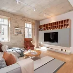 2 Bedroom I 85 M2 I W-balcony I Malunu St I Cohost *