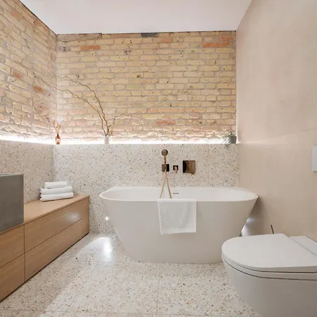 2 Bedroom W-balcony, Malunu St Uzupis I Cohost