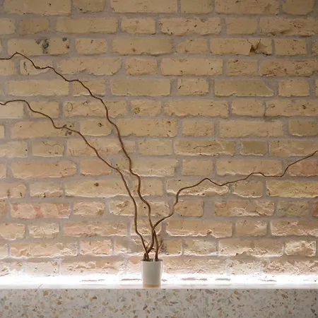 דירה 2 Bedroom I 85 M2 I W-balcony I Malunu St I Cohost *