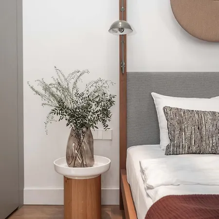 Апартаменты 2 Bedroom I 85 M2 I W-balcony I Malunu St I Cohost