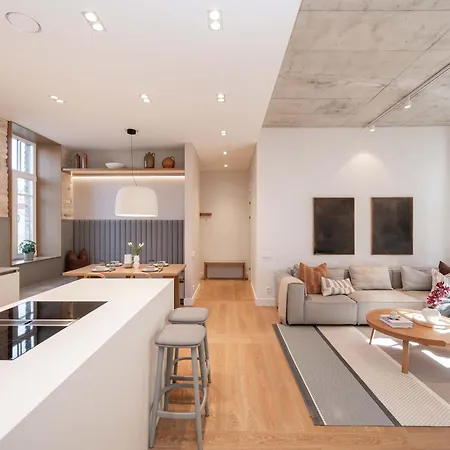 2 Bedroom I 85 M2 I W-balcony I Malunu St I Cohost Апартаменты *