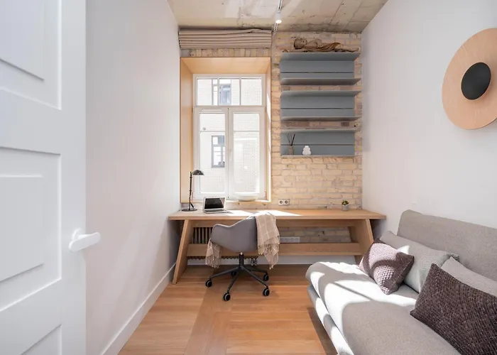 2 Bedroom I 85 M2 I W-balcony I Malunu St I Cohost *