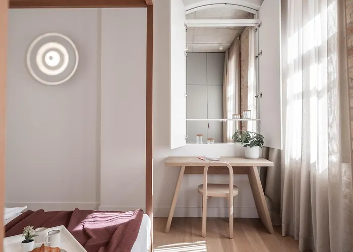 2 Bedroom I 85 M2 I W-balcony I Malunu St I Cohost شقة *