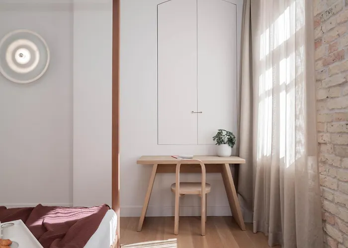 2 Bedroom I 85 M2 I W-balcony I Malunu St I Cohost شقة *