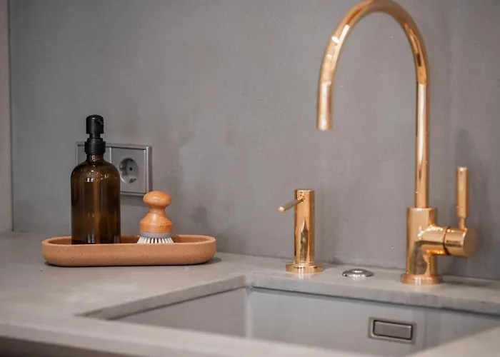 2 Bedroom I 85 M2 I W-balcony I Malunu St I Cohost