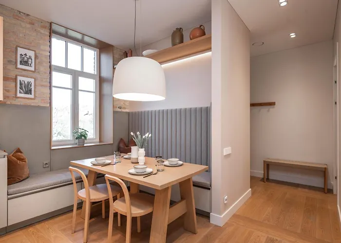 Apartman 2 Bedroom I 85 M2 I W-balcony I Malunu St I Cohost *