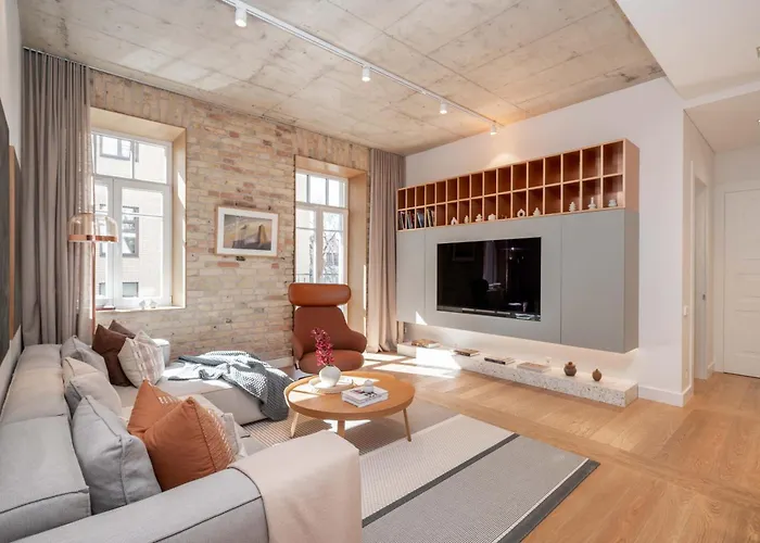 2 Bedroom I 85 M2 I W-balcony I Malunu St I Cohost *