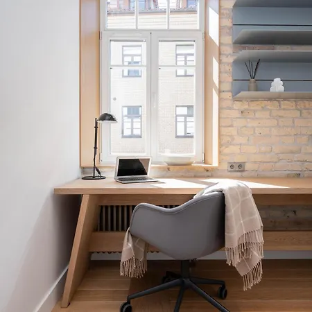 2 Bedroom I 85 M2 I W-balcony I Malunu St I Cohost