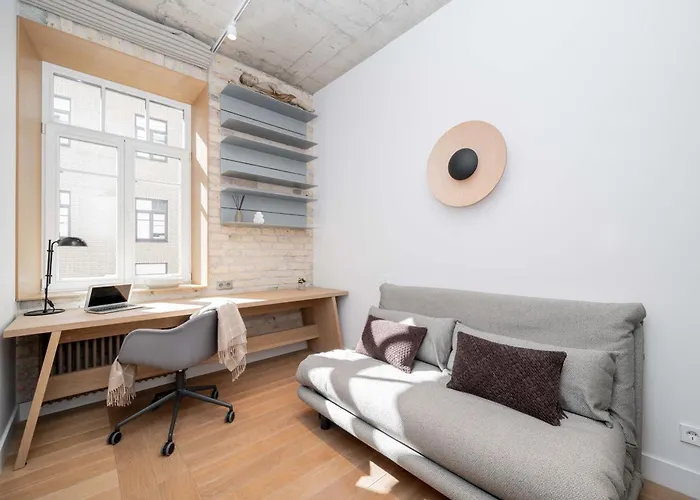 2 Bedroom I 85 M2 I W-balcony I Malunu St I Cohost *