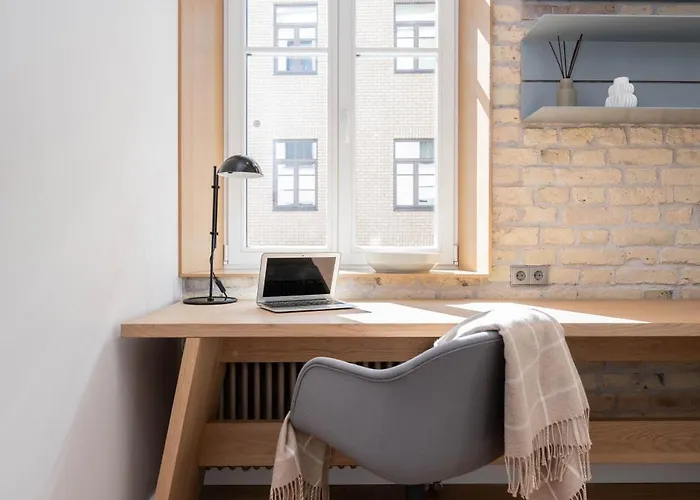 2 Bedroom I 85 M2 I W-balcony I Malunu St I Cohost