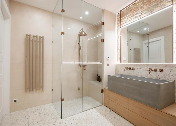 アパート 2 Bedroom I 85 M2 I W-balcony I Malunu St I Cohost *