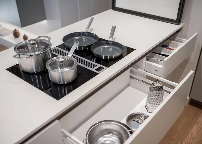 2 Bedroom I 85 M2 I W-balcony I Malunu St I Cohost Lägenhet *