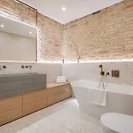 Apartamento 2 Bedroom I 85 M2 I W-balcony I Malunu St I Cohost *