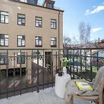 2 Bedroom I 85 M2 I W-balcony I Malunu St I Cohost *