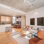 2 Bedroom I 85 M2 I W-balcony I Malunu St I Cohost